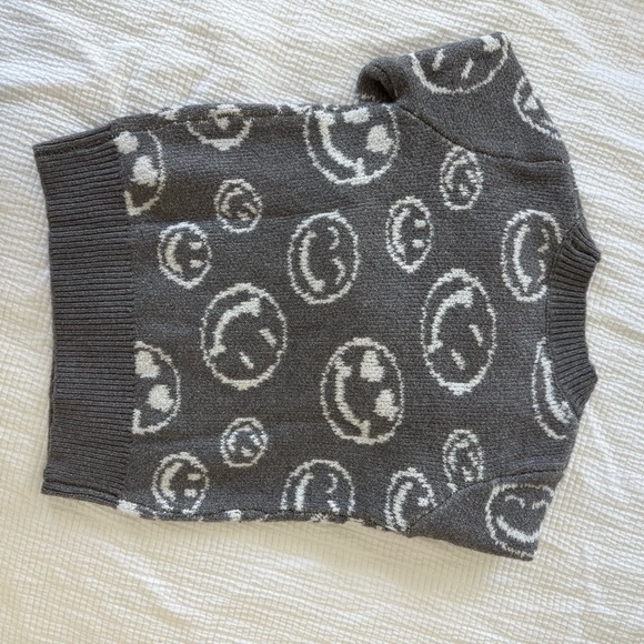 Gray Smiley Face Love Ellie Sweater | Sz 7/8 - Picture 5 of 5